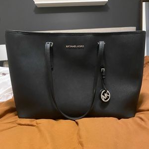 Michael Kors Tote